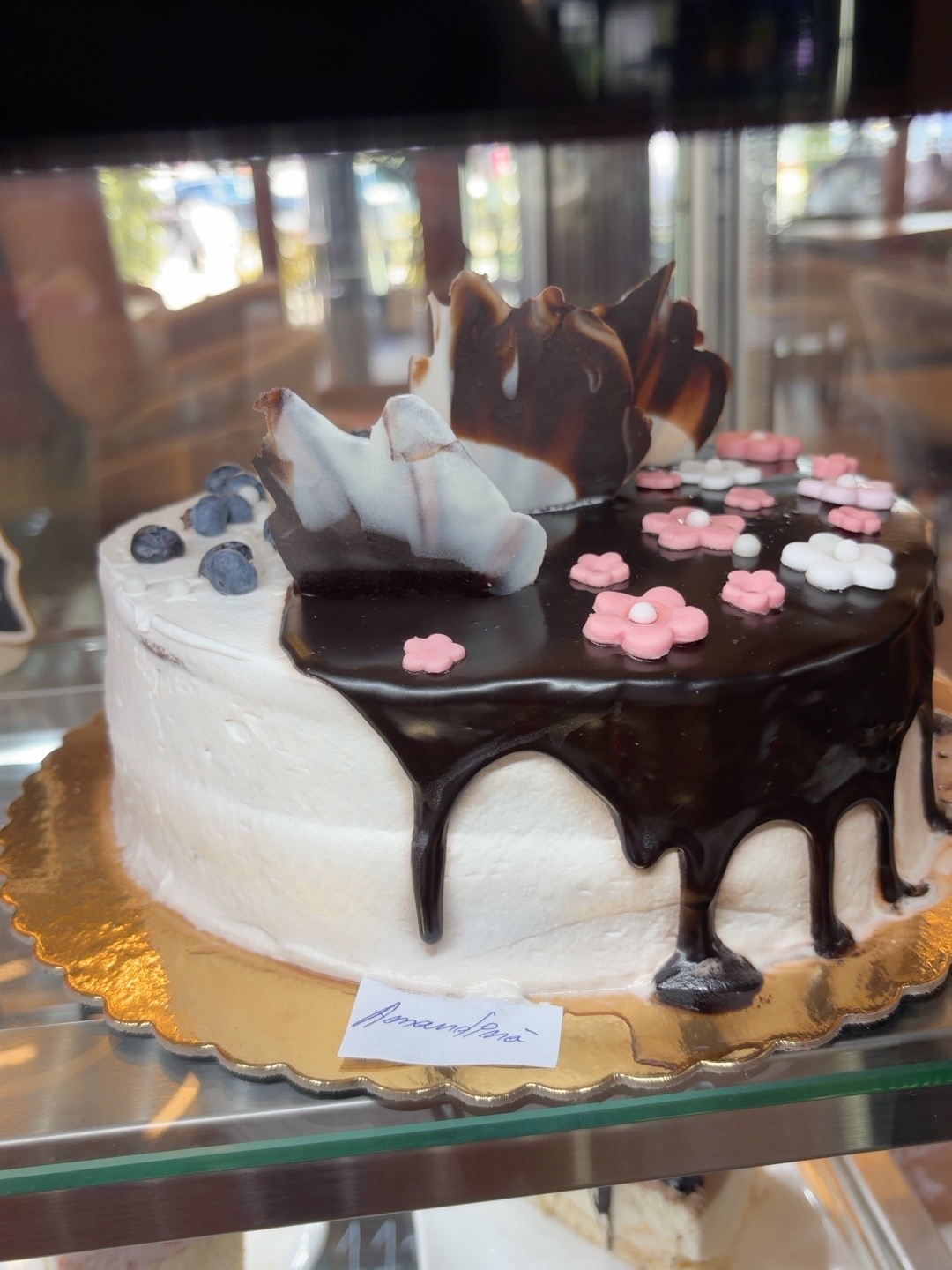Tort realizat la comandă